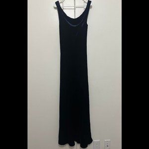 Reformation Annabelle Velvet Dress (Size 8) in Midnight (Navy)